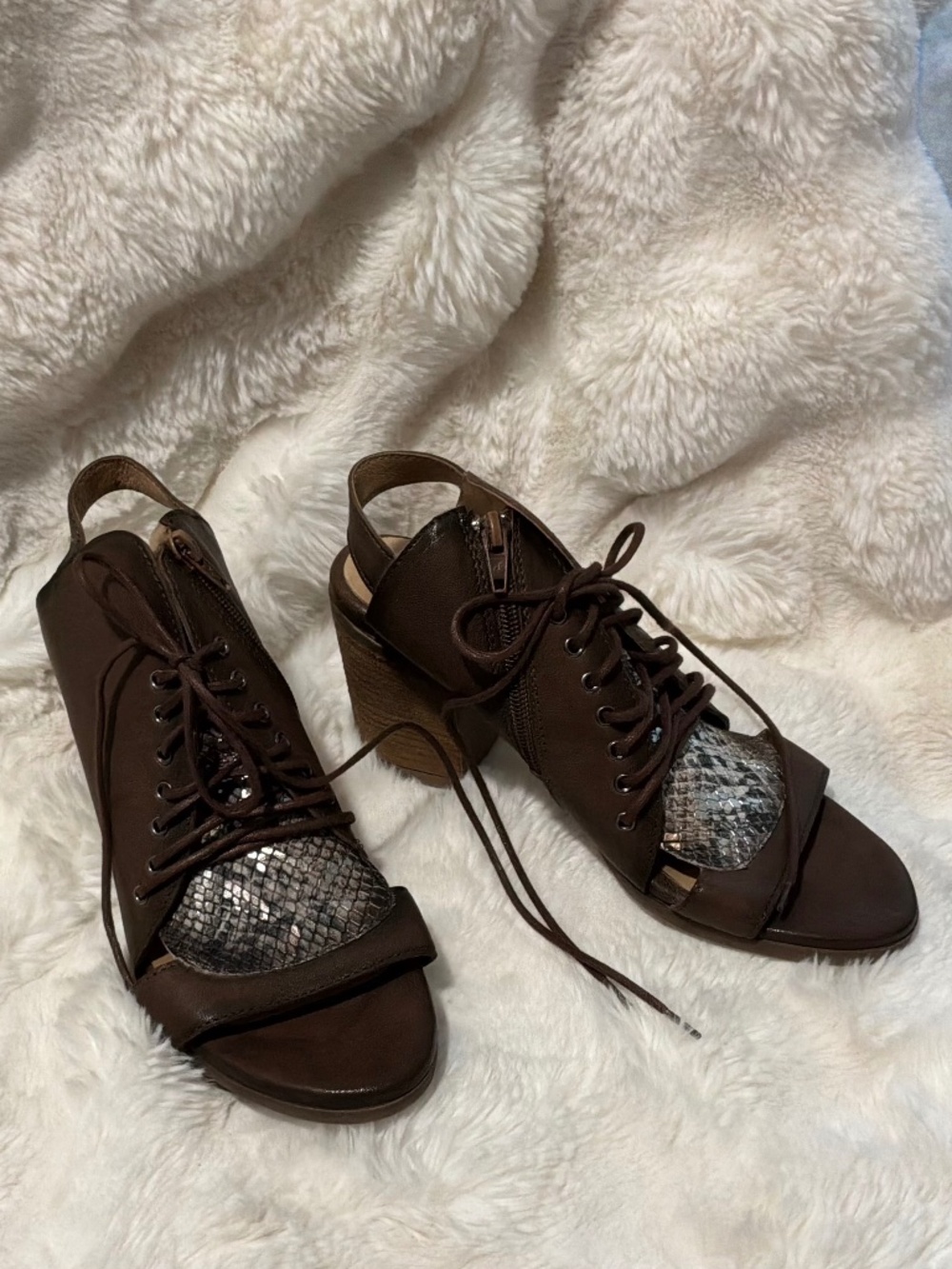 Unity in Diversity Forever Brown Lace Up Slingback Peep Toe Block Heels Size 37